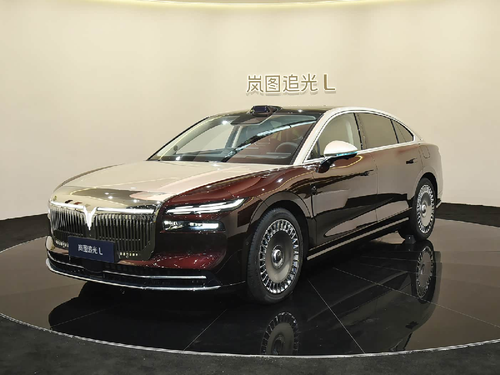 As the technological panorama unfolds, how will Voyah's Chasing Light L rewrite the final chapter of the luxury car market?