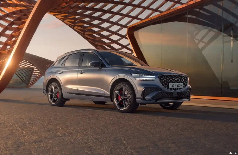 Marketed as a mid-cycle facelift but with hardly any major changes? The 2027 Genesis GV70 features only these minor updates.