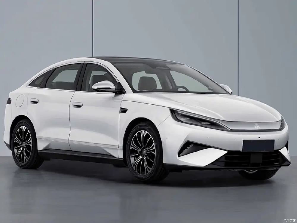 BYD Qin MAX Teaser Released: 2,820mm Wheelbase, Available in PHEV and BEV Versions