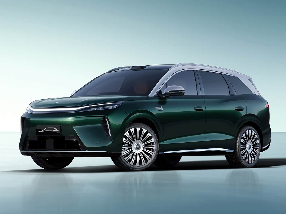 Featuring a brand-new naming system and comprehensive interior and exterior upgrades, the all-new BYD Tang is set to debut at the Chengdu Motor Show.