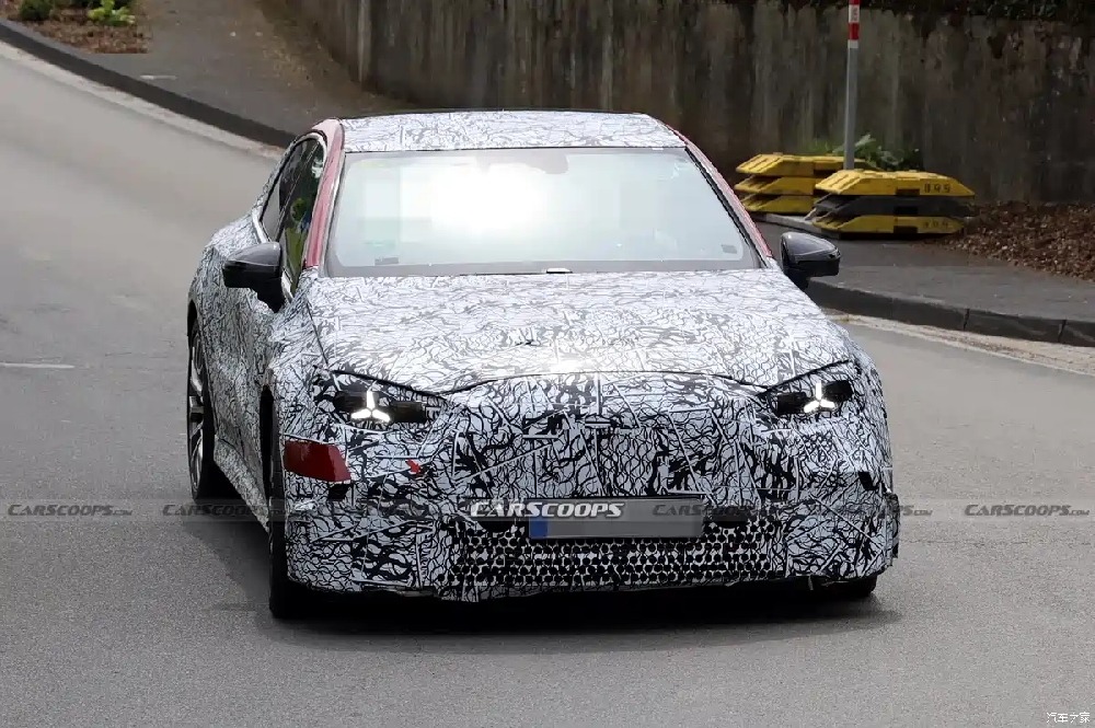 Expected Launch in 2027: Mercedes-AMG Electric C-Class Spy Shots – Potentially Featuring a Tri-Motor Setup and 789 Horsepower