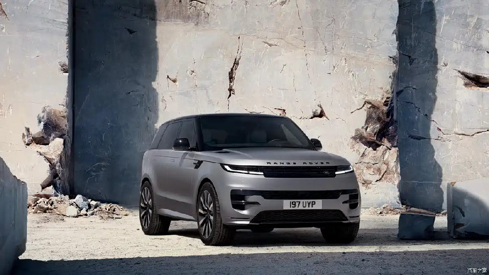 Performance rivaling the V8 supercharged engine; exclusive sporty exhaust sound effects—official images of the all-electric Range Rover Sport.
